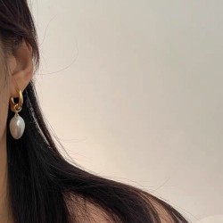Trendy style! Earrings 2023SS BALENCIAGA Balenciaga